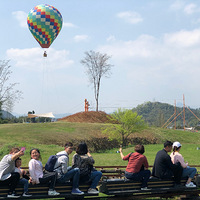 �ٰ���֮�Ȼ������� �Լ��� �Ŷ����� ͽ������