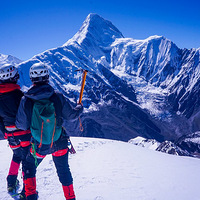 ѩɽ֮��  ����ɽ�� �����5588���ʵ�