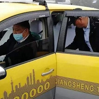 ������飬�Ϻ���Щ���˰��ĵ�����