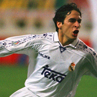 �Ͷ�����ǰ�Ĺ��£�������С�ӹ���ȥ������Ī��ŵΪ����·