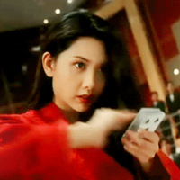 ��Ƭ������룬�����Ȱ����ڱ��Ƴ���һ�����ҡ�