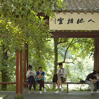 �������ֽ����ݹ��¡�--�߽����صġ�704��.....