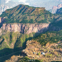 ̫��ɽ�ϵ�·�����ж����ߣ�