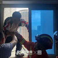 ���纼��һ�߿�ѧ������ʽ��������ס������Ա�Ʋ𴰻�����