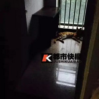 �ں�����һ�ţ������̣�������ԷС����λ��ϡ�͡��е�ɰ�