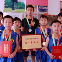 ǳ̸̨�ݽ�����ݵĶ��֮·��