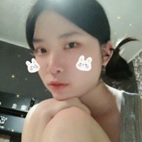 93��Ů���Ҷ�����