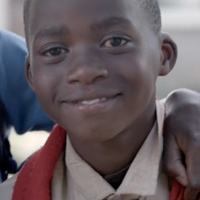 , δࡷ һ߸ԵӲƷֽǵļ¼Ƭ