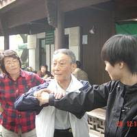 �鹫ɽ�ϵ��д�