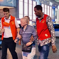 �����ߡ�������ǽ�����ˣ�