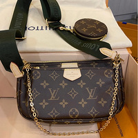 LV���һ�齫�����֣���ʽ�ٴ������࣬һ������̫���ˣ�