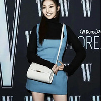 ������һ������Ů����س��ױ�����