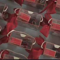 ����ϲ�Ǻб��Ա�����10��Ǯһ�ݣ���Ǯȥ��óԵ���������