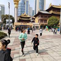 �𱬵��˿ڽ����г�