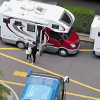 ���շݵĹ�ح��ة�ս���̨�������ٺƣ�ϣ�������ٵ�300������