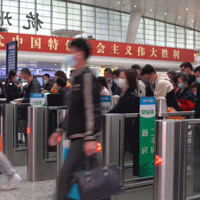 �����һ�������ɻ����ˣ�������Ժ��ɽ����űߣ��������