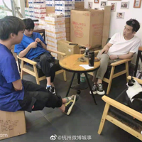 ����һ����è��ְ�����곤���г��к��й��ʣ����ѣ��˲���èϵ��