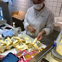 ����7�㲻���Ϳ�ʼ�Ŷӣ�����һ��������100�����������˶���