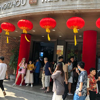 ���Ŷӣ�����������ȳԷ�������·�߳�������������С������10