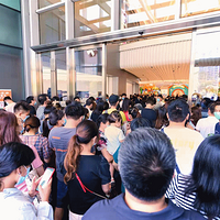 ��ʵ��һ����ҵͷ�ƣ�ӡ�����¡���ݰ���ӡ��ǿ�ҵ����