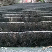 ���³��������δ���������˻�����һ����