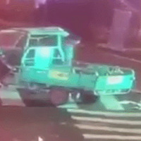 �콵��Ԫ�󳮣�����С��һ���ż��𣬴���һͨ�绰֮�󡭡�