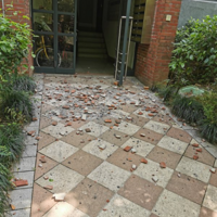 ����ͷ�����������ɡ�������һС����ҵ����ҵ�����ǩ