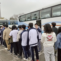 ��У��|�����п�����ѧУ�����и�����ʮ���вι�