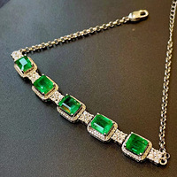 ��ĸ������