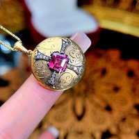 ��ɫ����ǵ�׹