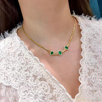 ��ĸ������