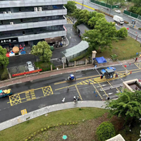 ��һ������С���������Ը�Ⱦ�ߡ���19¥С������ӼҸ�����4��