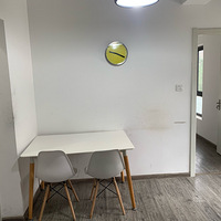 ϡȱ���һ��ͣ�Ʒ�ƹ�Ԣ������3���ߣ�������Ȧ