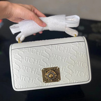 ɳ�۰�ɫŮ��