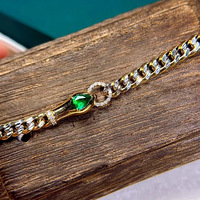 ��ĸ������