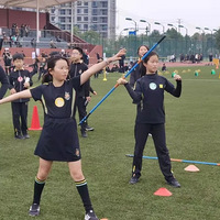 ����������ѧУС���������в�ȫ����  �ҳ����Ի���ʽ�ι�У԰