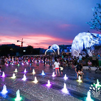 �ڰ�����ɽ����ĸ��ὲ���µ��ˣ�����ͬһ������