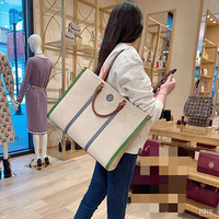 ����˭�����㿴������