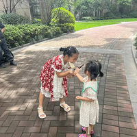 �������ھӡ���С������������ÿ��׼ʱ���ޣ��ҳ���������̫��