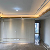 �������ҵ�ǰ��Ա�ͼ����ȷ�ž�װ�����Ǹ���Ǳ���ɣ�