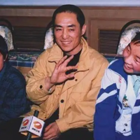 һ��ıŮ�ɣ�������Ȧ