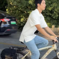 ���շݵĹ�ح�����������ﳵ��ż���������ַ����񾭻���