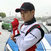 ��־ӱ���������º��ٿ������ֳ����ع⣬����ĴָΪ�Լ�����