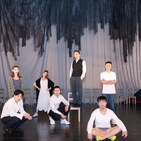 ������һ��ҡ����һ���ˣ�