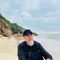 ������ ½����ͻȻȥ����2��ǰ���ڸ��¶���