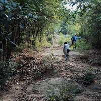 ͽ�����Ⱥɽ��������ɽ���̵������ݱ���ÿ�ܴ��޳��У�·�߹���