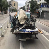 ��˹��ʧ�ؿ񱼣���ײ�೵��2��3�ˣ��෽���»�Ӧ