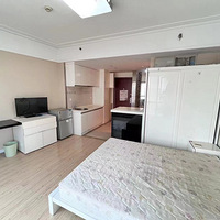 ������̩�ԣ���������������ӵ���վ��ͬ�˹㳡�����޹���һ����