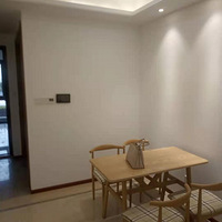 ��÷����վ����������������ȫ�¾�װ�޳��⣬4200ÿ�£�Ѻ������