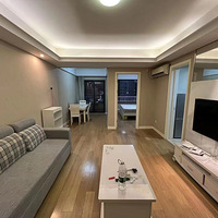 ȼ����~��������ɽһ��һ����װ���ͳ��⣬���������������㡣